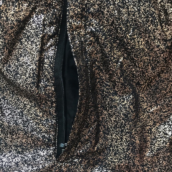 Fabletics top metallic bronzey copper tank top. EUC - Picture 7 of 11